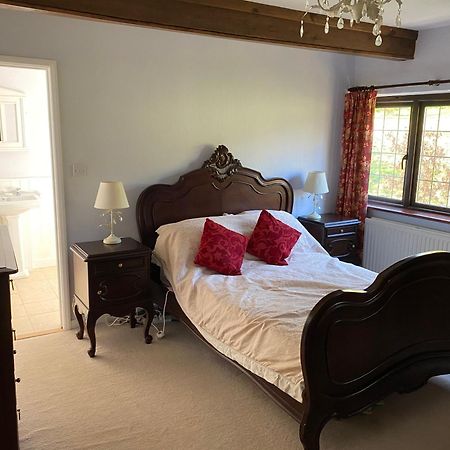 Lower Penrose Old Farmhouse Cottage Launceston Exterior foto